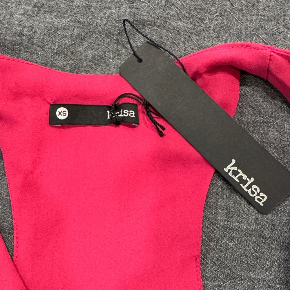 Elegant Fuchsia Mini Dress - Picture 3 of 3